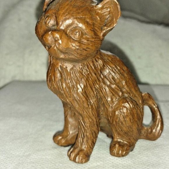 Cat Sculpture Made of Crushed Pecan Shells Beautiful by Red Mill of VA. Vintage - Picture 2 of 11
